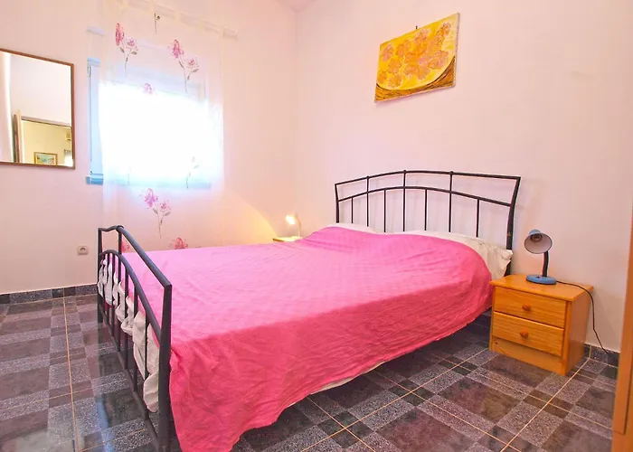 Ivo 1328 Gostinjska kuća 3*