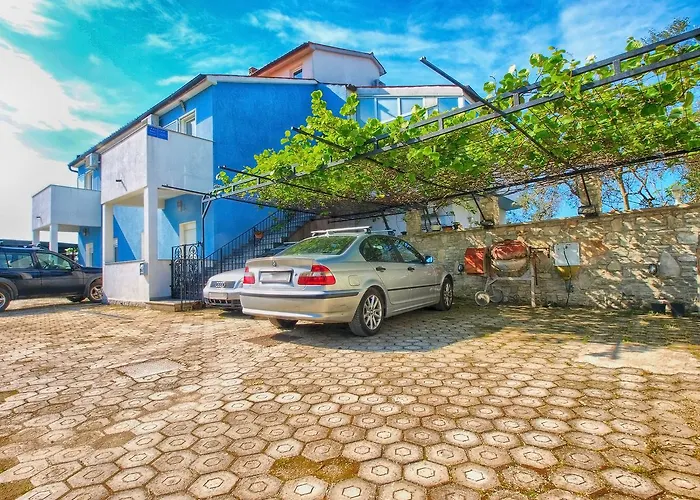 Gostinjska kuća Ivo 1328