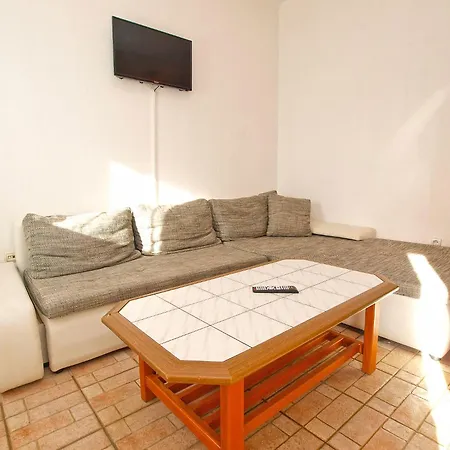 Ivo 1328 Guest house 3*