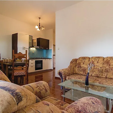 Ivo 1328 Guest house 3*