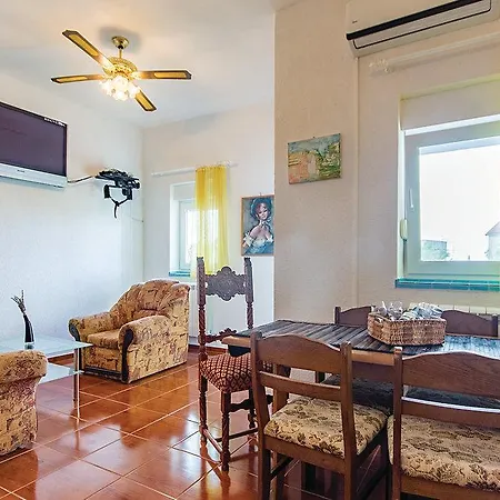 Ivo 1328 Guest house